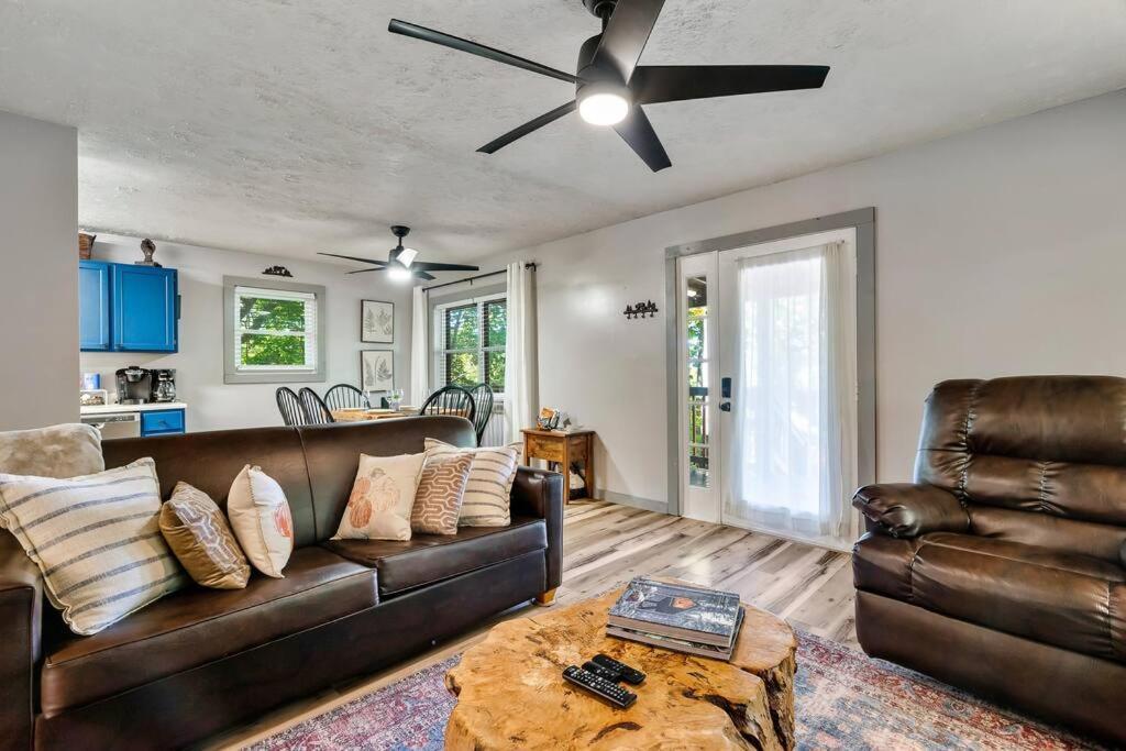 With Spectacular View With Hot Tub In The Smoky Mtns Holiday home Sevierville